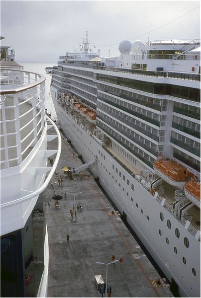 Picture Of Docked Cruise Ships