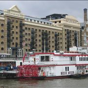 Picture Of Paddlesteamer